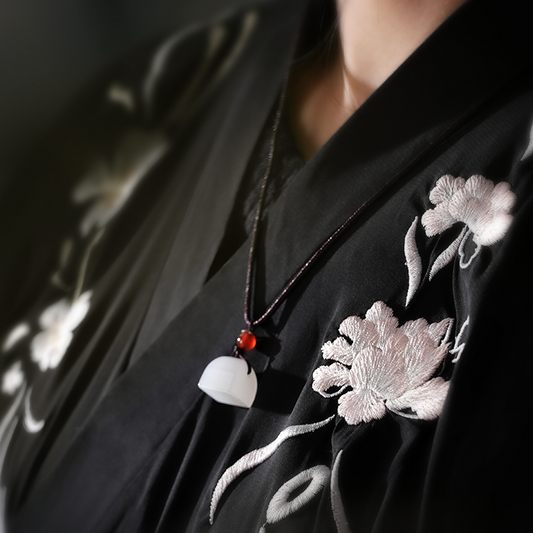 Lucky White Jade Pendant Seal (Ancient Style Gift | Content Customization)